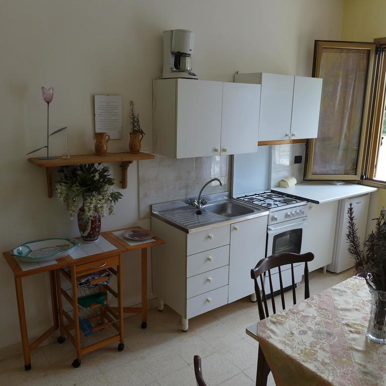 Ferienwohnung Casa Christina Galatone Zimmer foto